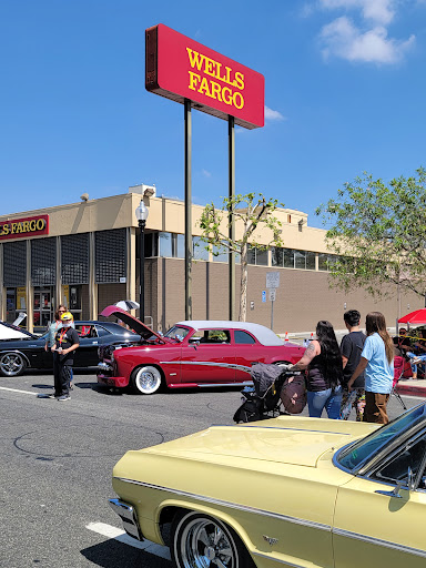 Bank «Wells Fargo Bank», reviews and photos
