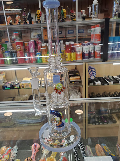 Tobacco Shop «Shorewood Tobacco & Cigar», reviews and photos, 720 Cottage St, Shorewood, IL 60404, USA