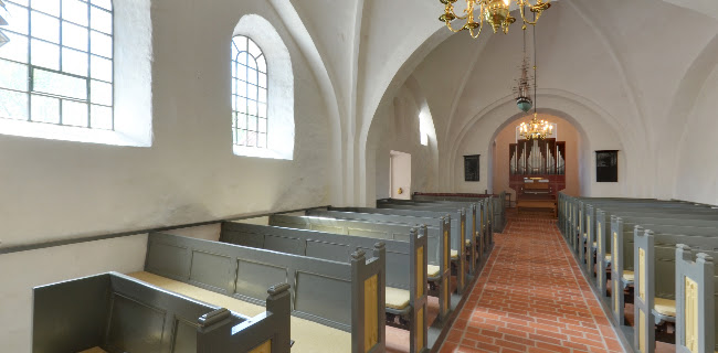 Anmeldelser af Hostrup Kirke i Esbjerg - Kirke