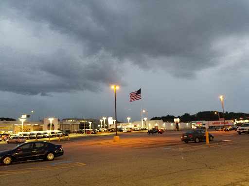 Liquor Store «Austin Liquors», reviews and photos, 117 Gold Star Blvd, Worcester, MA 01606, USA