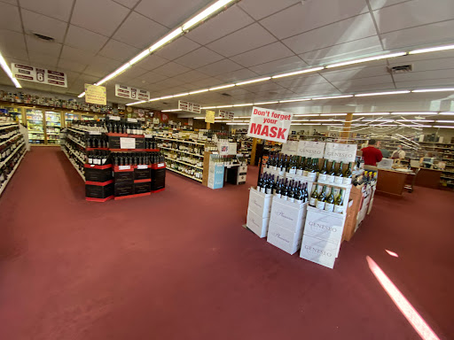 Liquor Store «M & R Liquor Store», reviews and photos, 214 W Main St, Avon, CT 06001, USA