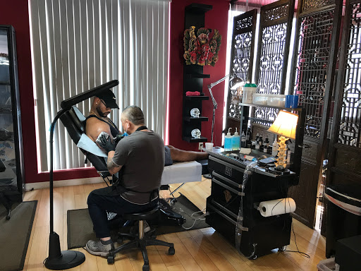 Explore cat tattoo ideas, creative tattoo ideas in Los Angeles, available at Hailin Tattoo Studio