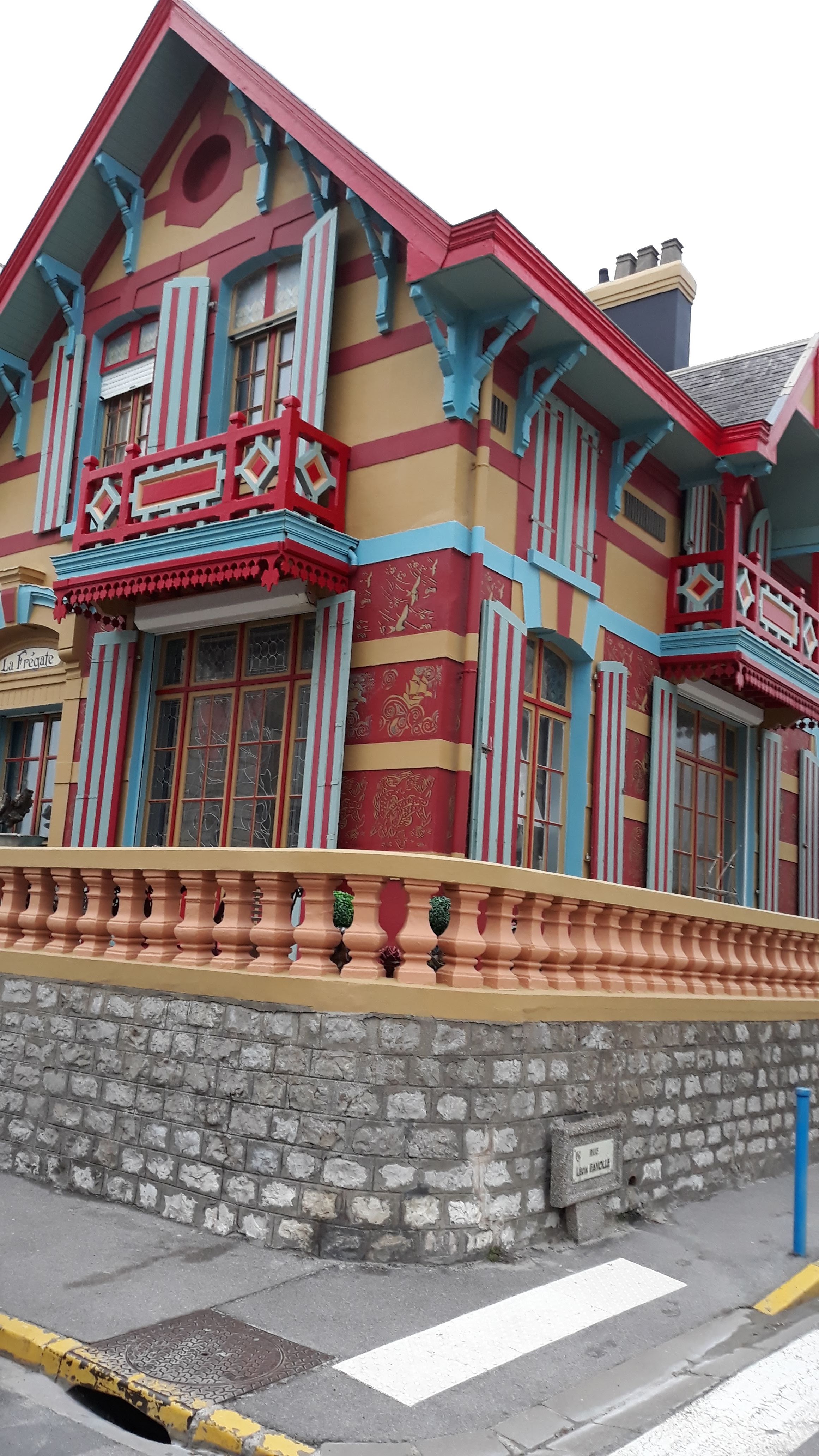 Photo n° 7 de l'avis de Annie.a fait le 23/04/2019 à 12:10