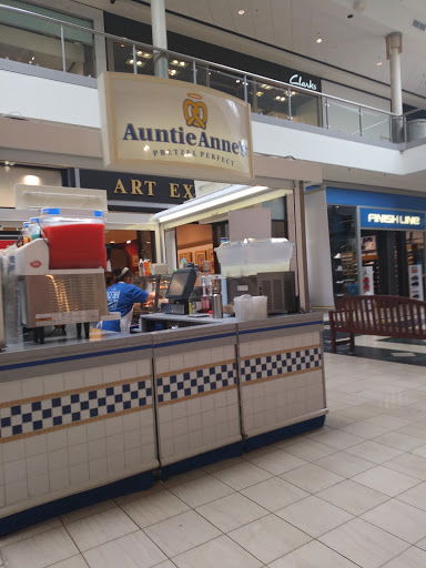 Shopping Mall «Montgomery Mall», reviews and photos, 230 Montgomery Mall, North Wales, PA 19454, USA