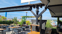 Atmosphère du Restaurant français Le Girellier à Saint-Cyr-sur-Mer - n°3
