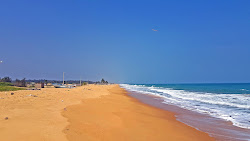 Manatkaadu Beach'in fotoğrafı düz ve uzun ile birlikte