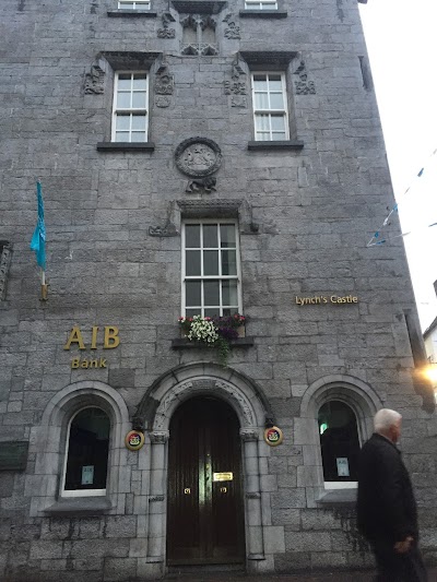 Photos of Lynch's Castle
