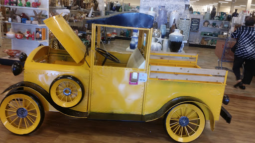 Department Store «HomeGoods», reviews and photos, 5530 Reseda Blvd, Tarzana, CA 91356, USA