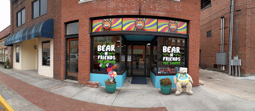 Bear N Friends Toy Shoppe, 107 E Market St, Kingsport, TN 37660, USA, 