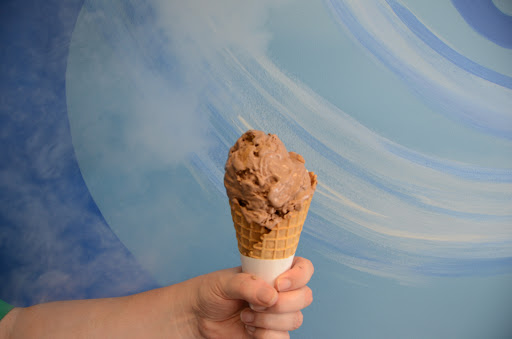 Ice Cream Shop «The Arctic Scoop», reviews and photos, 841 S Hurstbourne Pkwy, Louisville, KY 40222, USA
