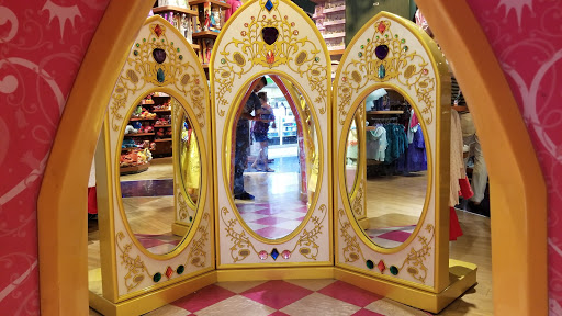 Shopping Mall «La Plaza Mall», reviews and photos, 2200 S 10th St, McAllen, TX 78503, USA