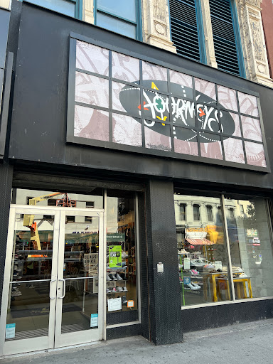 Journeys, 42B W 14th St, New York, NY 10011, USA, 