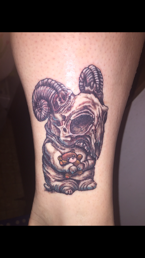 Tattoo Shop «Chrome Halo Tattoo & Body Piercing», reviews and photos, 517 W Main St, Murfreesboro, TN 37129, USA