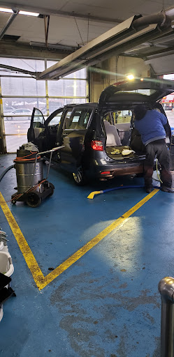 Car Wash «Evanston Car Wash & Detail Center», reviews and photos, 2416 Dempster St, Evanston, IL 60202, USA