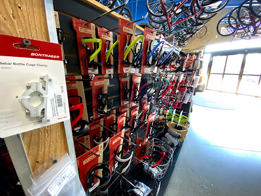 Bicycle Store «Bicycle Centres of Everett», reviews and photos, 4707 Evergreen Way, Everett, WA 98203, USA