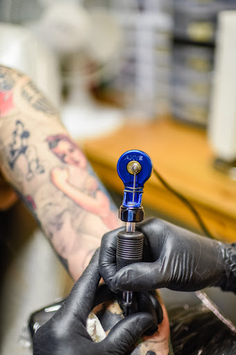 Tattoo Shop «Modern Age Tattoo Co», reviews and photos, 5369 N Dixie Hwy, Elizabethtown, KY 42701, USA