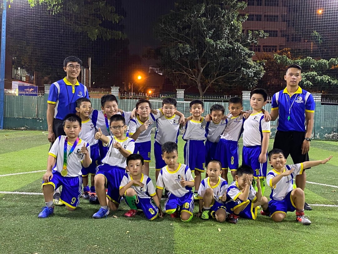 Trung tâm dạy bóng đá Dương Minh Sài Gòn cơ sở Hồng Hà