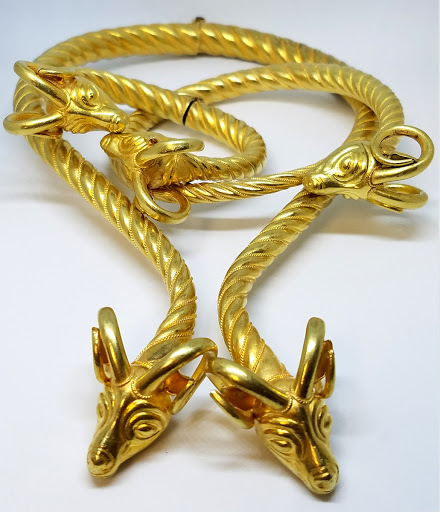 Jewelry Store «Saatchi Jewelry», reviews and photos, 4545 Austin Blvd, Island Park, NY 11558, USA