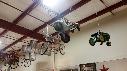 Furniture Store «Hometown Furniture Center», reviews and photos, 2665 S Santiam Hwy, Lebanon, OR 97355, USA