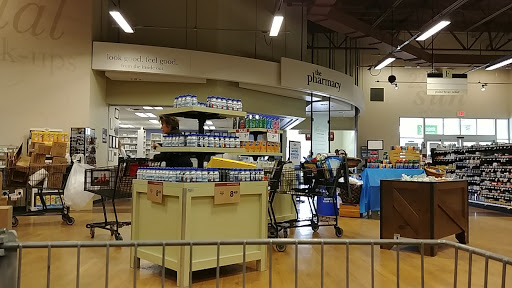 Supermarket «Giant Eagle Supermarket», reviews and photos, 9901 Mountain View Dr, West Mifflin, PA 15122, USA