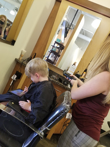 Beauty Salon «Design 1 Salon Spa Cascade», reviews and photos, 5747 28th St SE, Grand Rapids, MI 49546, USA