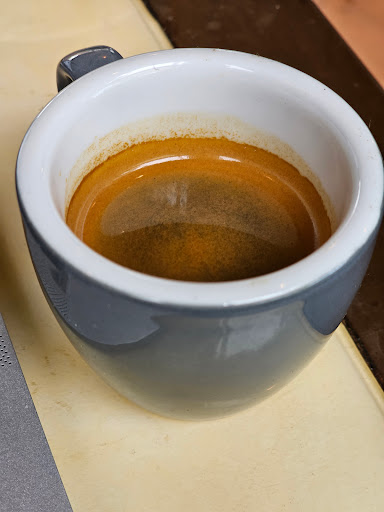 House blend, excellent floral, berry, milk chocolate.