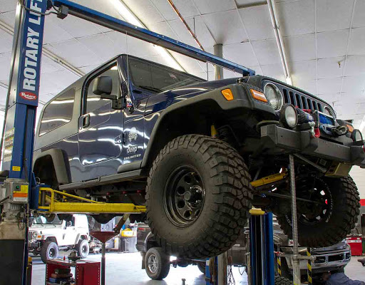 Truck Accessories Store «4 Wheel Parts Performance Center - Mesa, AZ», reviews and photos, 420 S Country Club Dr, Mesa, AZ 85210, USA