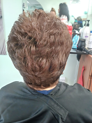 Beauty Salon «Creations Beauty Salon», reviews and photos, 4021 Washington St, Roslindale, MA 02131, USA