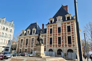 Town hall of Charenton-le-Pont image