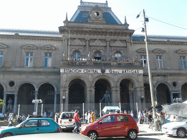 Estación Central José Artigas, La Paz 1075, 11800 Montevideo, Departamento de Montevideo, Uruguay