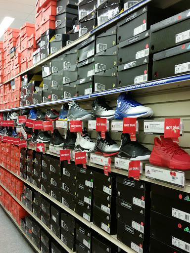 Sporting Goods Store «Academy Sports + Outdoors», reviews and photos, 210 N New Rd, Waco, TX 76710, USA