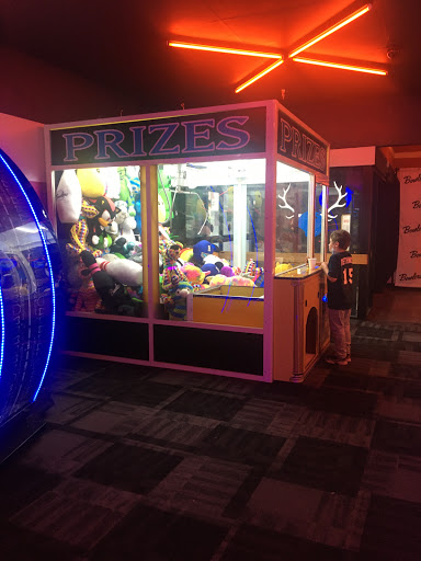 Bowling Alley «Brunswick Zone Deer Creek Lanes», reviews and photos, 7930 Haven Ave, Rancho Cucamonga, CA 91730, USA