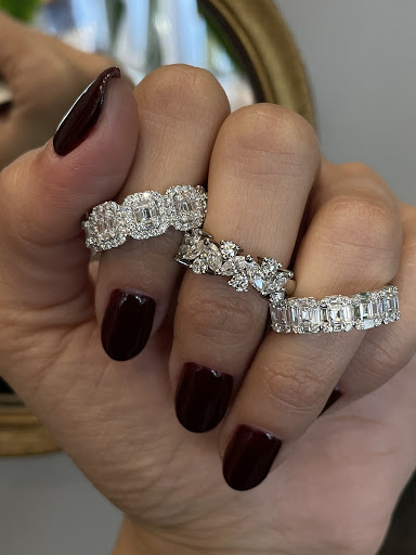 Jewelry Store «Jean Pierre Jewelers», reviews and photos, 21400 Ventura Blvd, Woodland Hills, CA 91364, USA