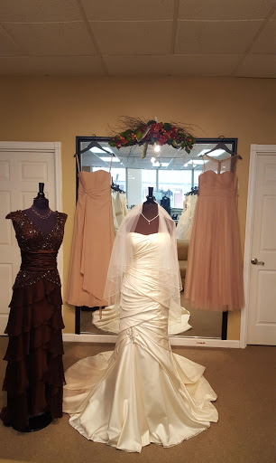 Bridal Shop «Sue Ames Bridal Outlet», reviews and photos, 202 N 10th St, Allentown, PA 18102, USA