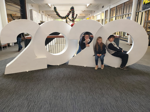 Shopping Mall «Salem Center», reviews and photos, 401 Center St NE, Salem, OR 97301, USA