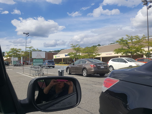 Grocery Store «Stop & Shop», reviews and photos, 100 Worcester St, North Grafton, MA 01536, USA
