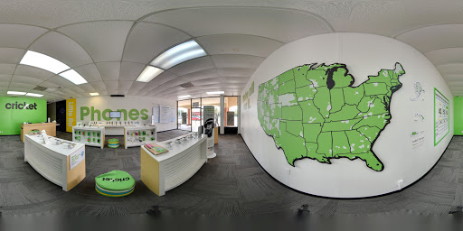 Cell Phone Store «Cricket Wireless Authorized Retailer», reviews and photos, 9115 Little Rd, New Port Richey, FL 34654, USA