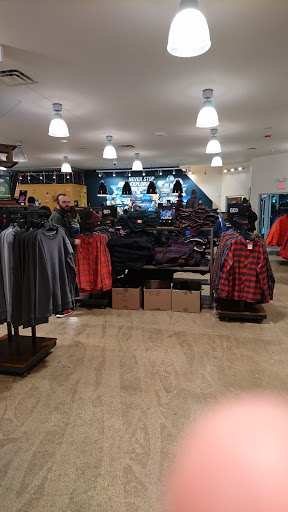 Clothing Store «The North Face Outlet», reviews and photos, 1201 Lighthouse Pl, Michigan City, IN 46360, USA
