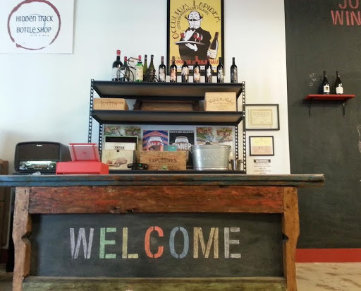 Wine Store «Hidden Track Bottle Shop», reviews and photos, 111 W Monroe St #120, Phoenix, AZ 85003, USA