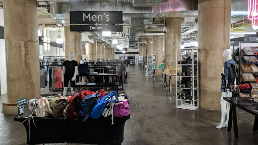 Department Store «Saks OFF 5TH», reviews and photos, 850 3rd Ave, Brooklyn, NY 11232, USA