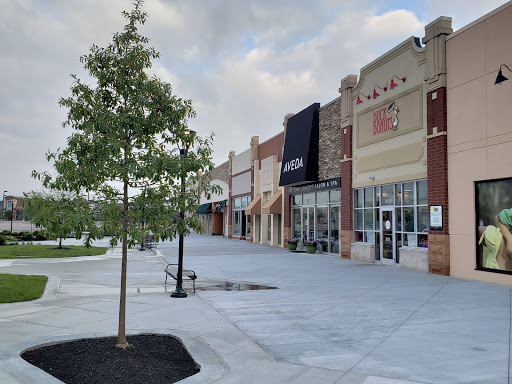Shopping Mall «Deerfield Towne Center», reviews and photos, 5085 Deerfield Blvd, Mason, OH 45040, USA