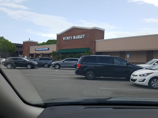 Grocery Store «Wynn’s Market», reviews and photos, 141 9th St N, Naples, FL 34102, USA