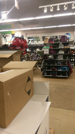 Clothing Store «Old Navy», reviews and photos, 1730 W Fullerton Ave, Chicago, IL 60614, USA