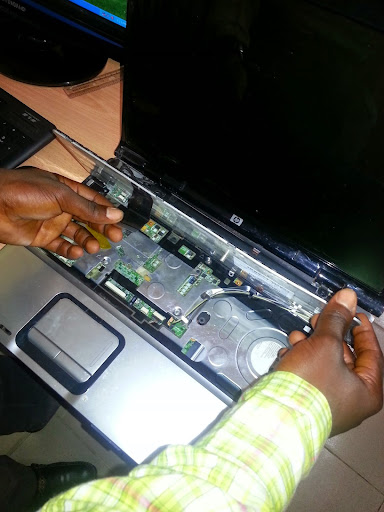 Pcgetz, Rehobothplace Ojomu Royal Market, D9 Ojomo, Eti-Osa, Lekki, Nigeria, Computer Store, state Lagos