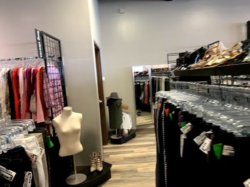 Used Clothing Store «Clothes Mentor», reviews and photos, 2551 45th St S # 113, Fargo, ND 58104, USA