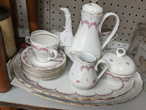 Antique Store «Treasures At Century Plaza», reviews and photos, 3702 Century Dr, Fort Smith, AR 72903, USA