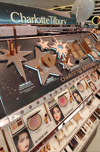 Cosmetics Store «SEPHORA», reviews and photos, 270 N Beverly Dr, Beverly Hills, CA 90210, USA