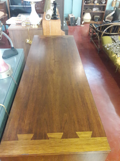 Furniture Store «San Antonio Furniture Finders», reviews and photos, 617 Fredericksburg Rd, San Antonio, TX 78201, USA