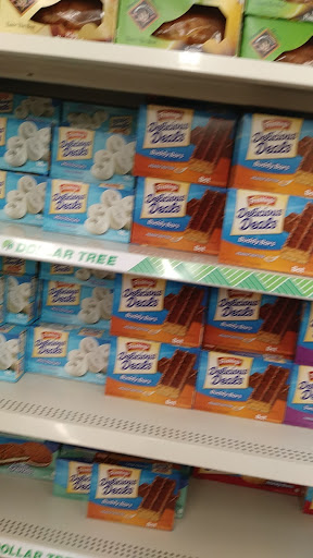 Dollar Store «Dollar Tree», reviews and photos, 2300 W Davison St, Detroit, MI 48238, USA