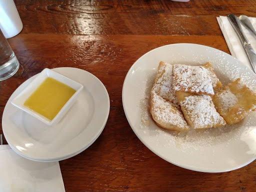 Restaurant «Uptowne Cafe», reviews and photos, 1217 Caledonia St, La Crosse, WI 54603, USA